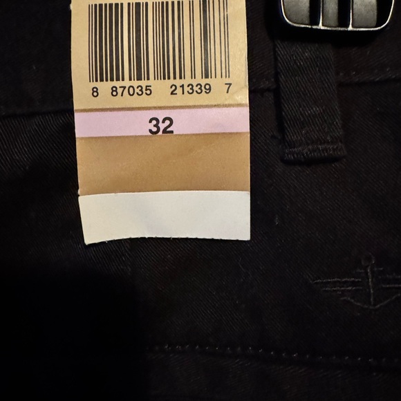 MENS DOCKERS SHORTS - Picture 3 of 7